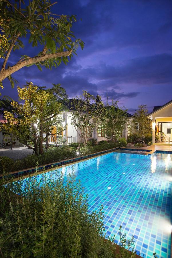 Готель Baan Phurit Khaoyai Пак-Чонг Екстер'єр фото