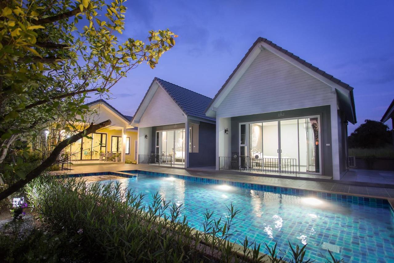 Готель Baan Phurit Khaoyai Пак-Чонг Екстер'єр фото